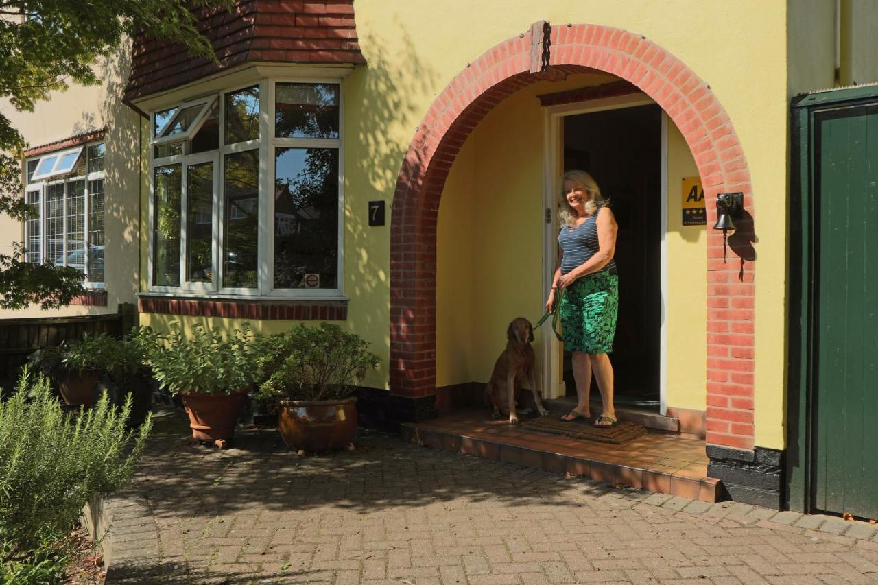 The Yellow House B&B Woodborough  Exterior photo